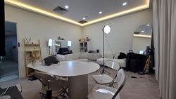 Sunshine Plaza (D7), Office #619162601